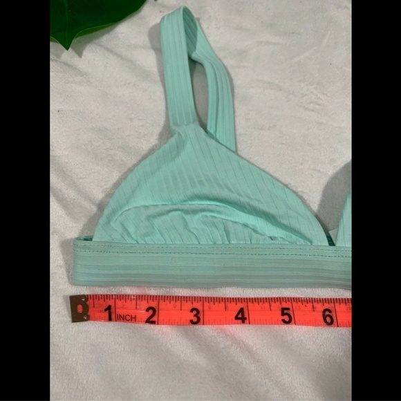NEW‎ Vitamin A Neutra Triangle Swim Top in Glacier [SZ XS/4 ] - Picture 3 of 8